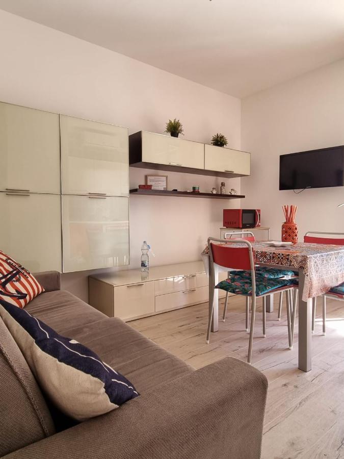 Sea View Apartment With Swimming Pool Lido di Jesolo Kültér fotó
