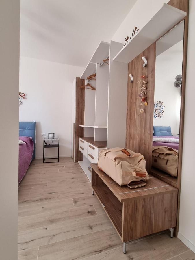 Sea View Apartment With Swimming Pool Lido di Jesolo Kültér fotó